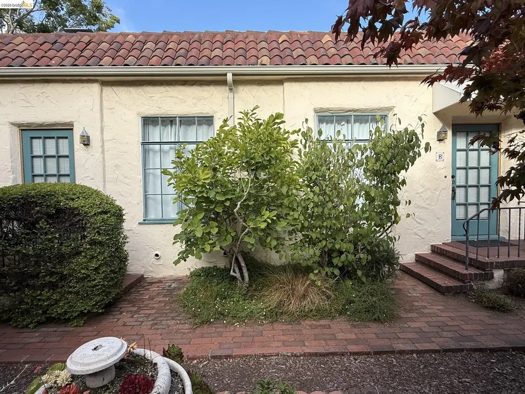 2444 Virginia Berkeley CA 94709