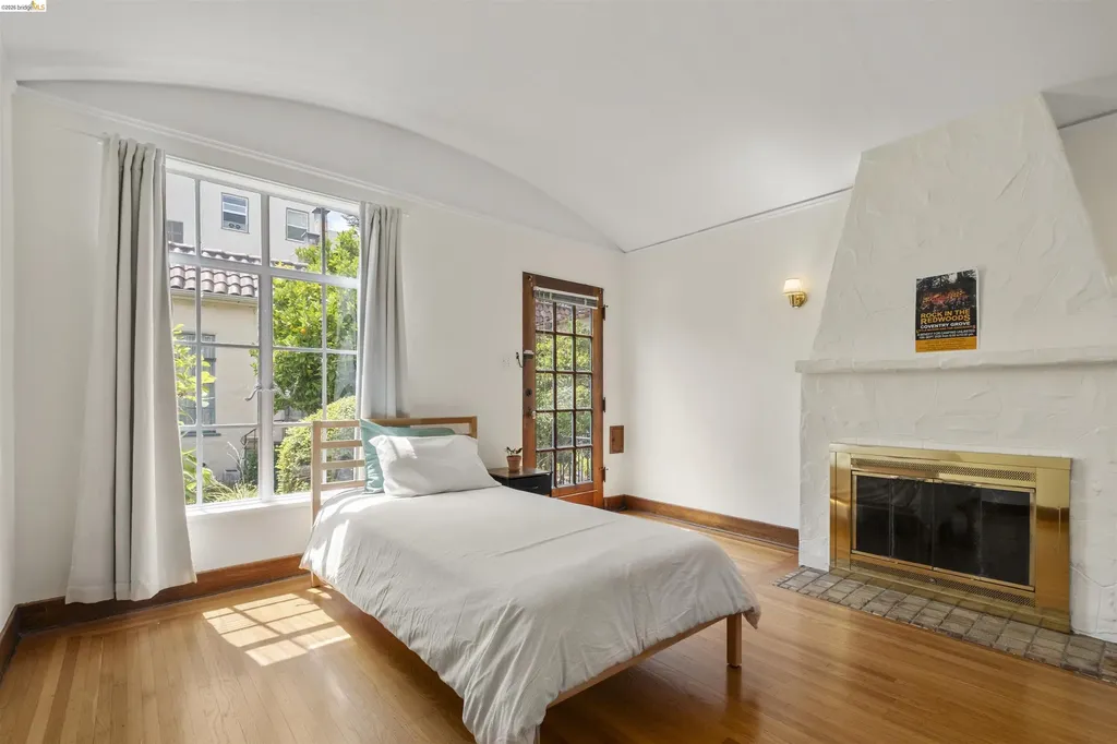 2444 Virginia Berkeley CA 94709
