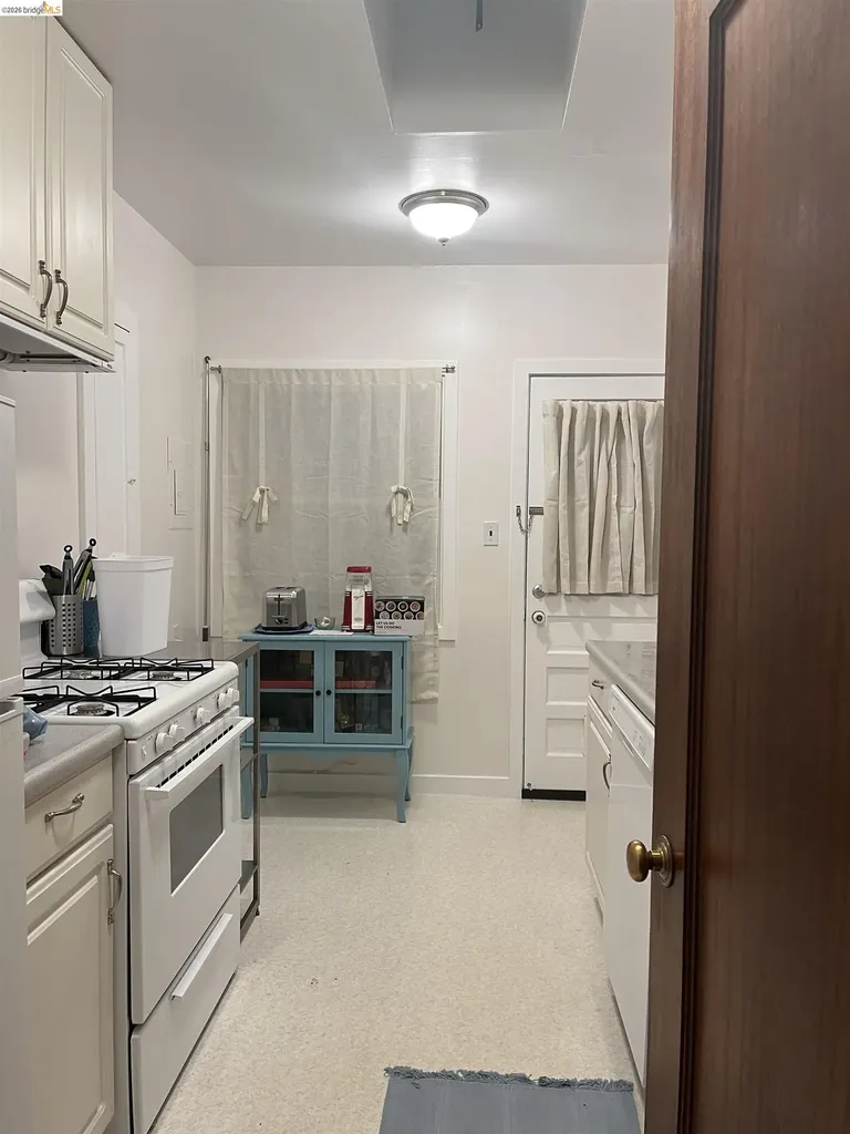 2444 Virginia Berkeley CA 94709
