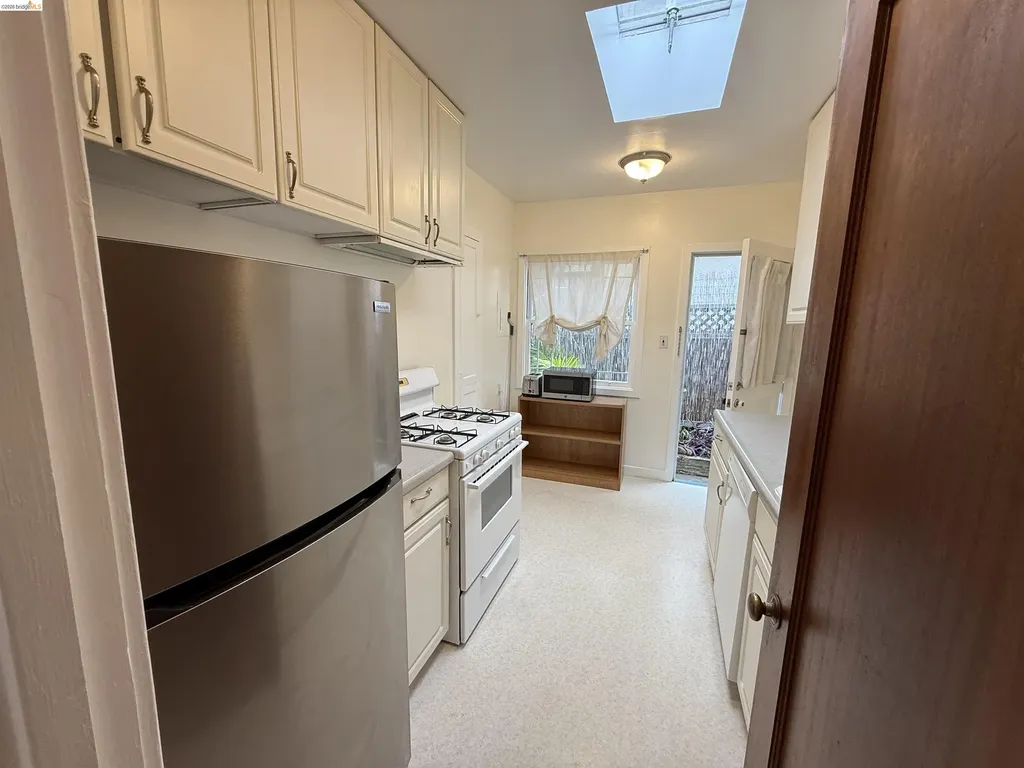 2444 Virginia Berkeley CA 94709