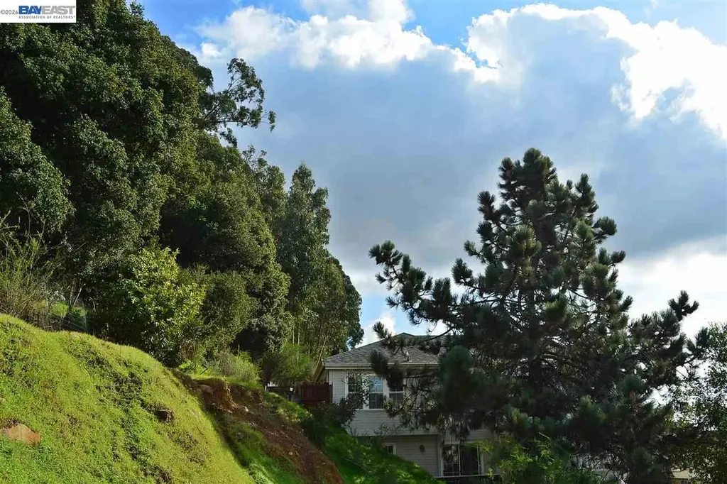 4320 Terrabella Way Oakland CA 94619