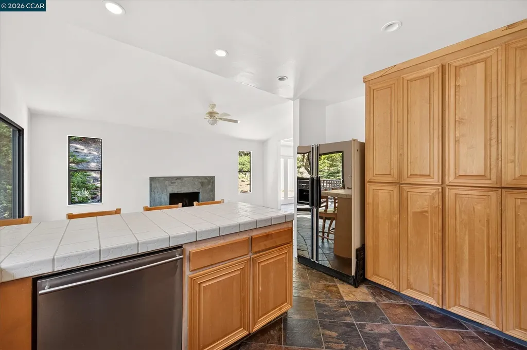 53 Sleepy Hollow Lane Orinda CA 94563