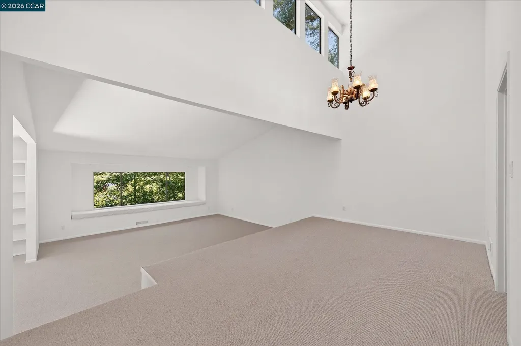 53 Sleepy Hollow Lane Orinda CA 94563
