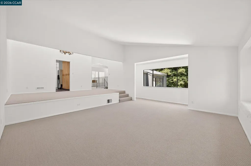53 Sleepy Hollow Lane Orinda CA 94563