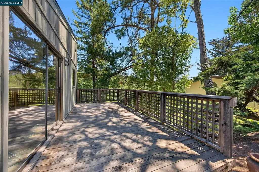 53 Sleepy Hollow Lane Orinda CA 94563