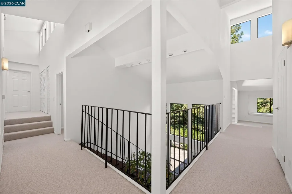 53 Sleepy Hollow Lane Orinda CA 94563