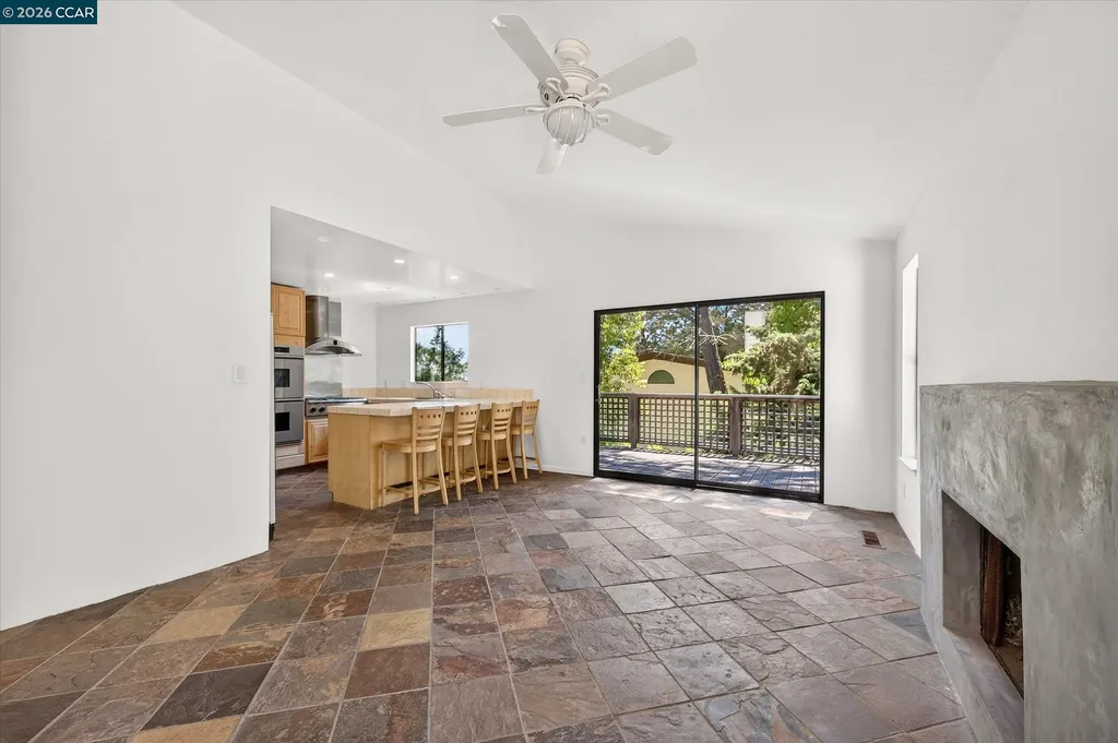 53 Sleepy Hollow Lane Orinda CA 94563