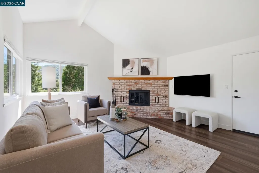 141 Donaleen Court Martinez CA 94553