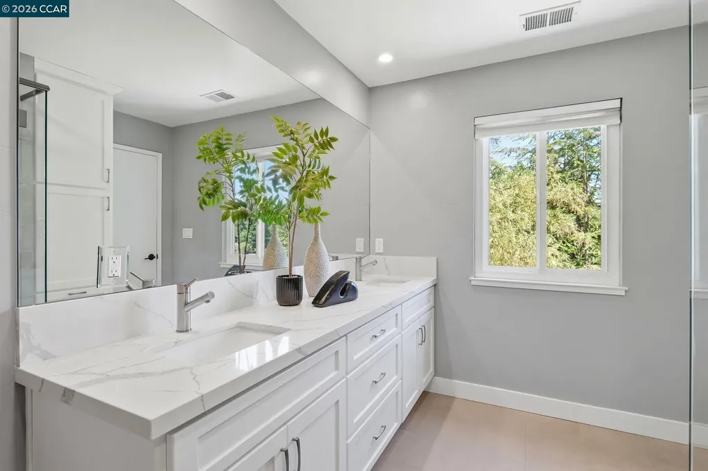 141 Donaleen Court Martinez CA 94553