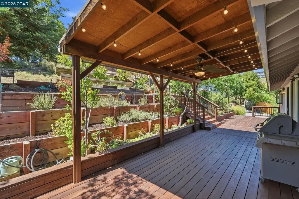 141 Donaleen Court Martinez CA 94553