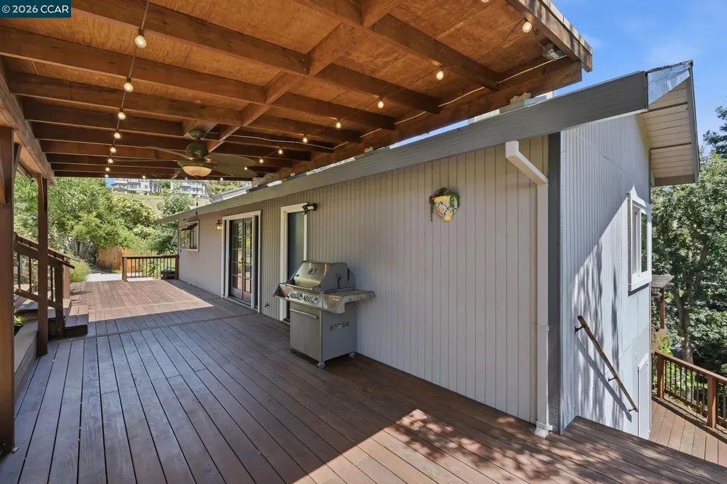 141 Donaleen Court Martinez CA 94553