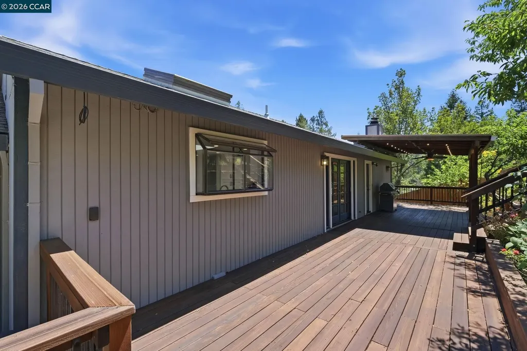 141 Donaleen Court Martinez CA 94553