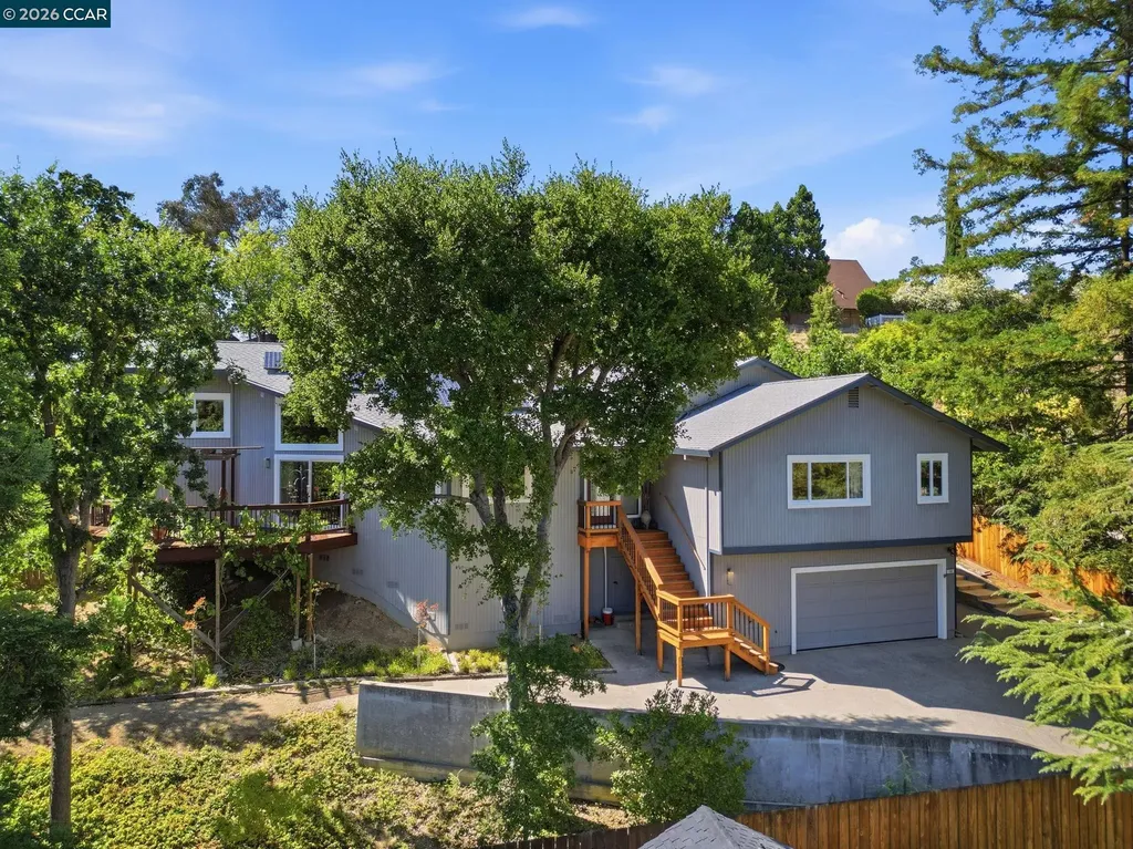 141 Donaleen Court Martinez CA 94553