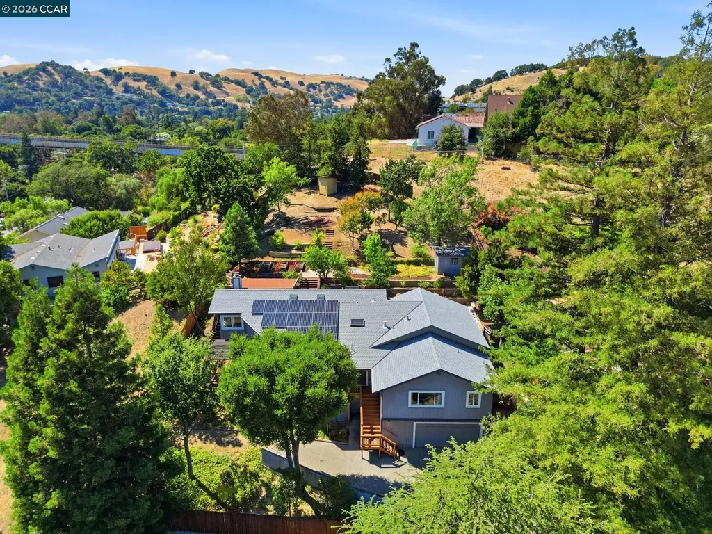 141 Donaleen Court Martinez CA 94553