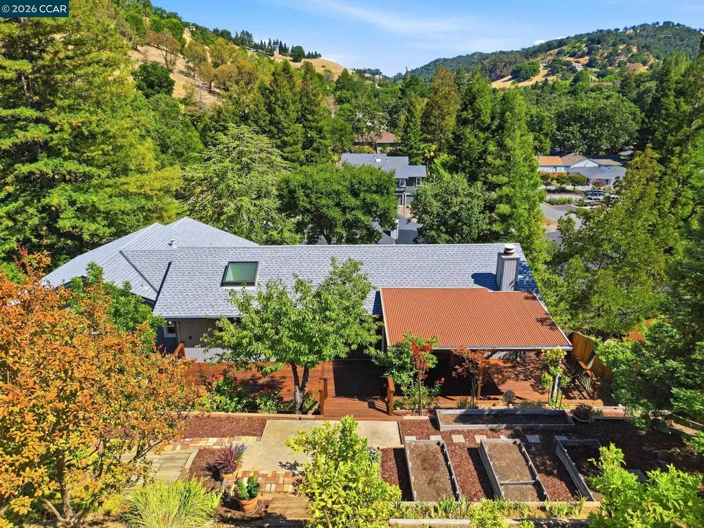 141 Donaleen Court Martinez CA 94553