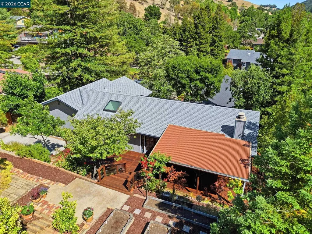 141 Donaleen Court Martinez CA 94553