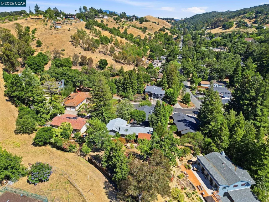141 Donaleen Court Martinez CA 94553