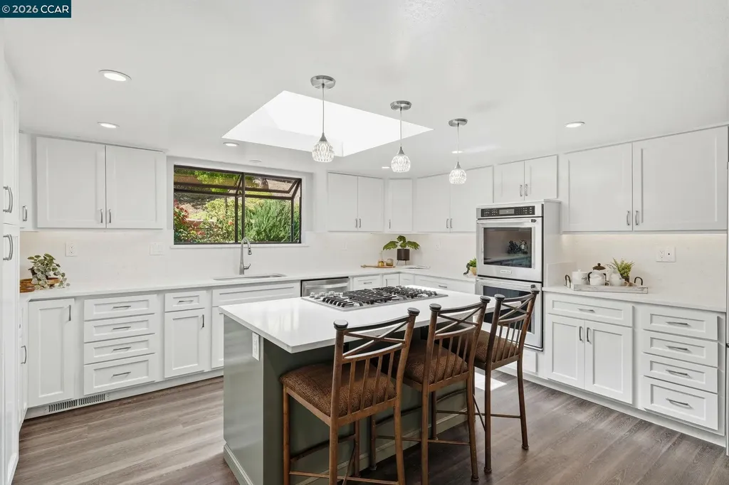 141 Donaleen Court Martinez CA 94553