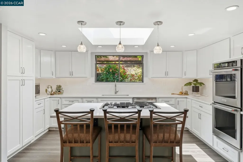 141 Donaleen Court Martinez CA 94553
