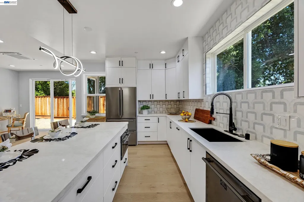 34914 Moina Shaiq Common Fremont CA 94555
