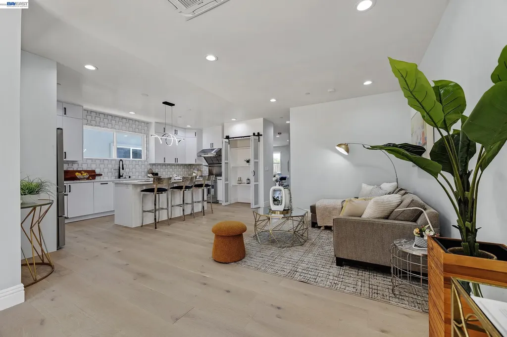 34914 Moina Shaiq Common Fremont CA 94555