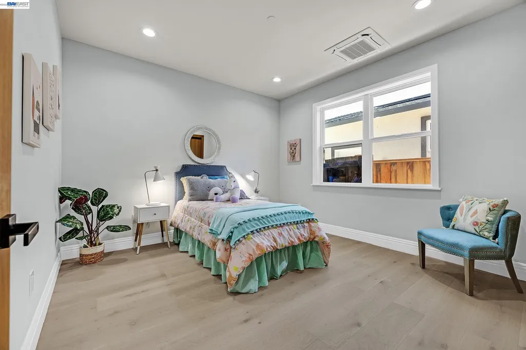 34914 Moina Shaiq Common Fremont CA 94555