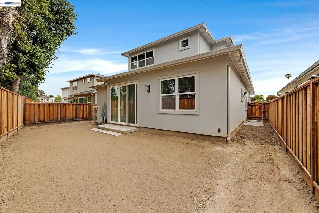 34914 Moina Shaiq Common Fremont CA 94555