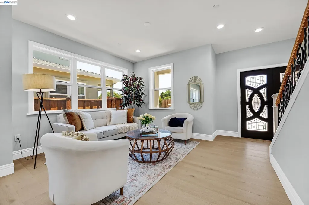 34914 Moina Shaiq Common Fremont CA 94555