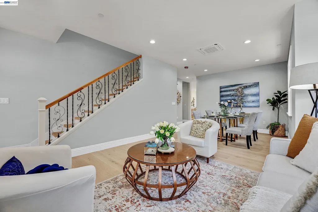 34914 Moina Shaiq Common Fremont CA 94555