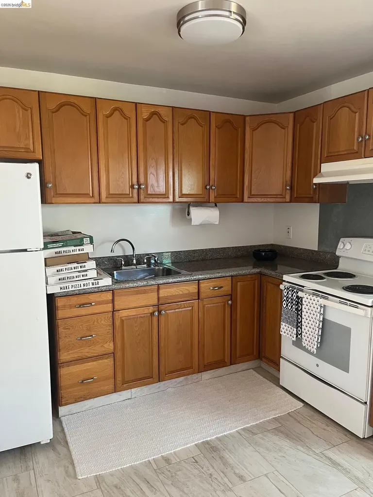 2425 San Joaquin Street Richmond CA 94804