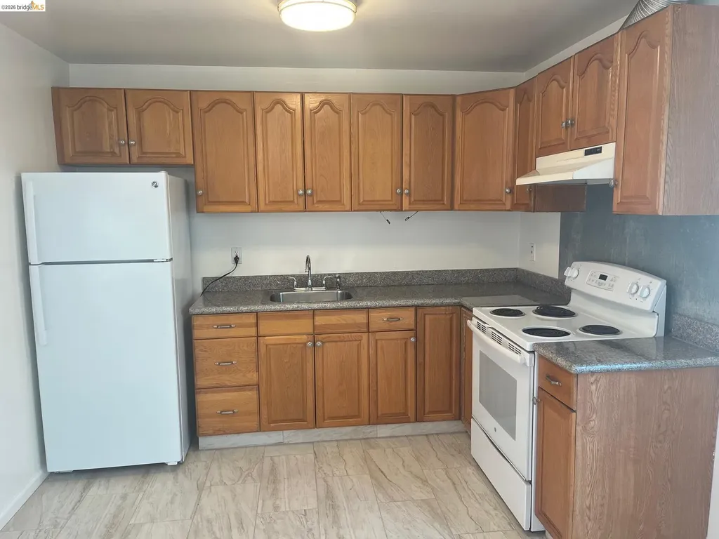 2425 San Joaquin Street Richmond CA 94804