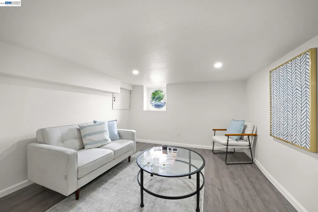 340 Munich Street San Francisco CA 94112