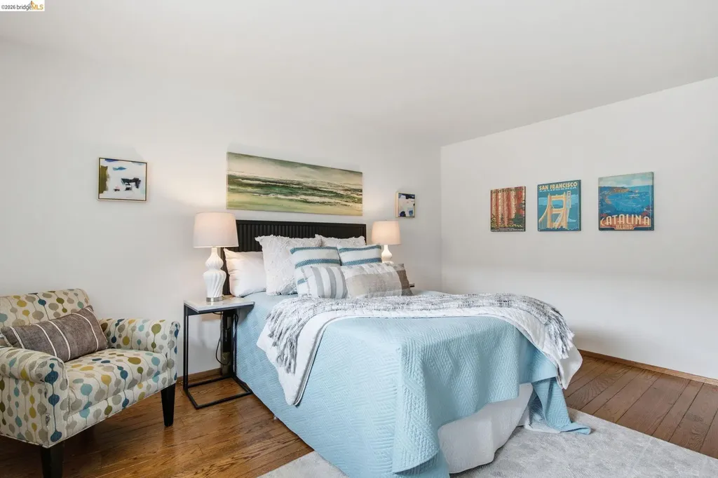 8170 Surrey Lane Oakland CA 94605