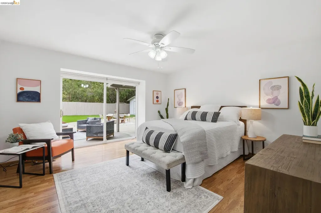 8170 Surrey Lane Oakland CA 94605