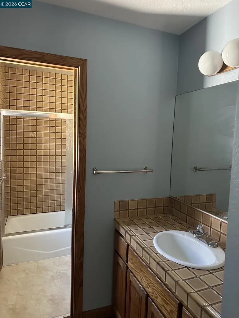 140 Travalini Court El Sobrante CA 94803