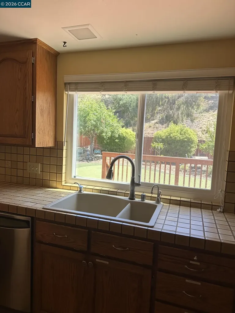 140 Travalini Court El Sobrante CA 94803
