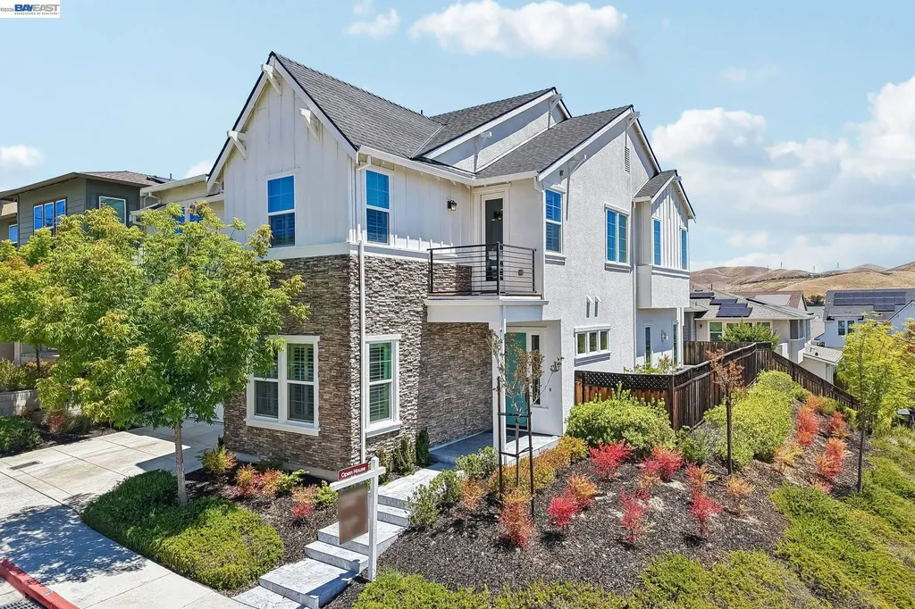 4203 Oak Knoll Drive Dublin CA 94568