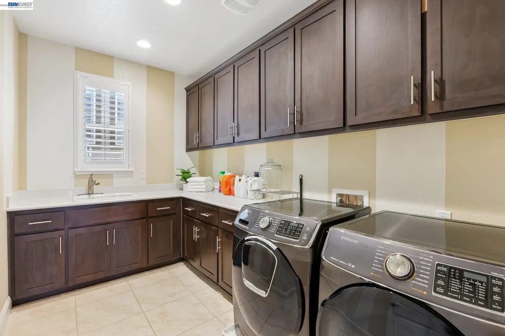 4203 Oak Knoll Drive Dublin CA 94568