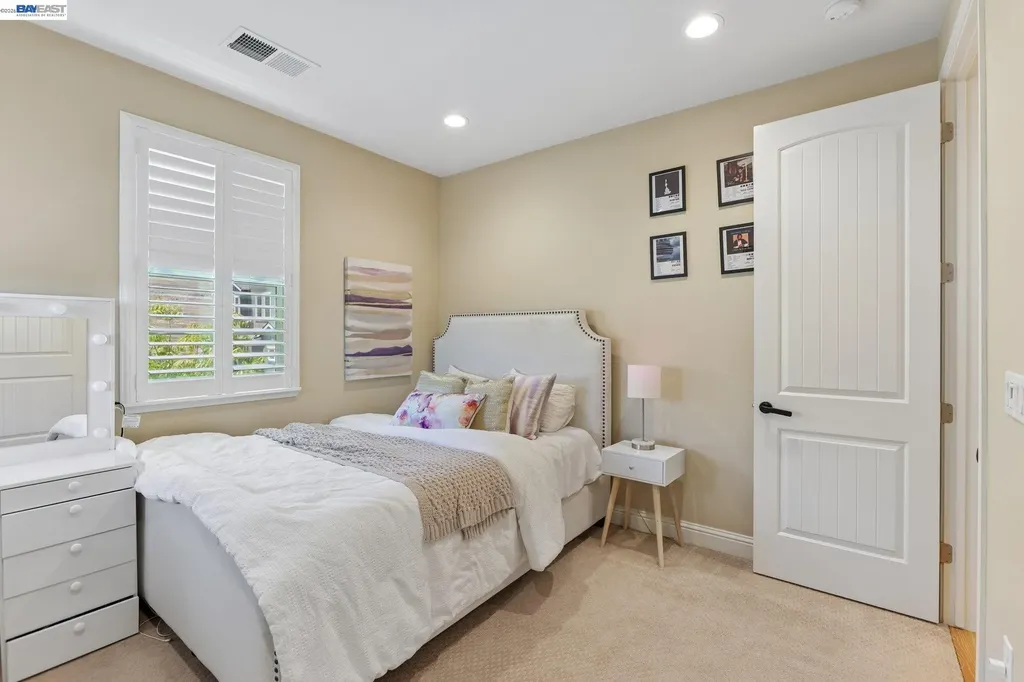 4203 Oak Knoll Drive Dublin CA 94568