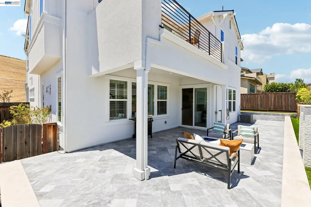 4203 Oak Knoll Drive Dublin CA 94568