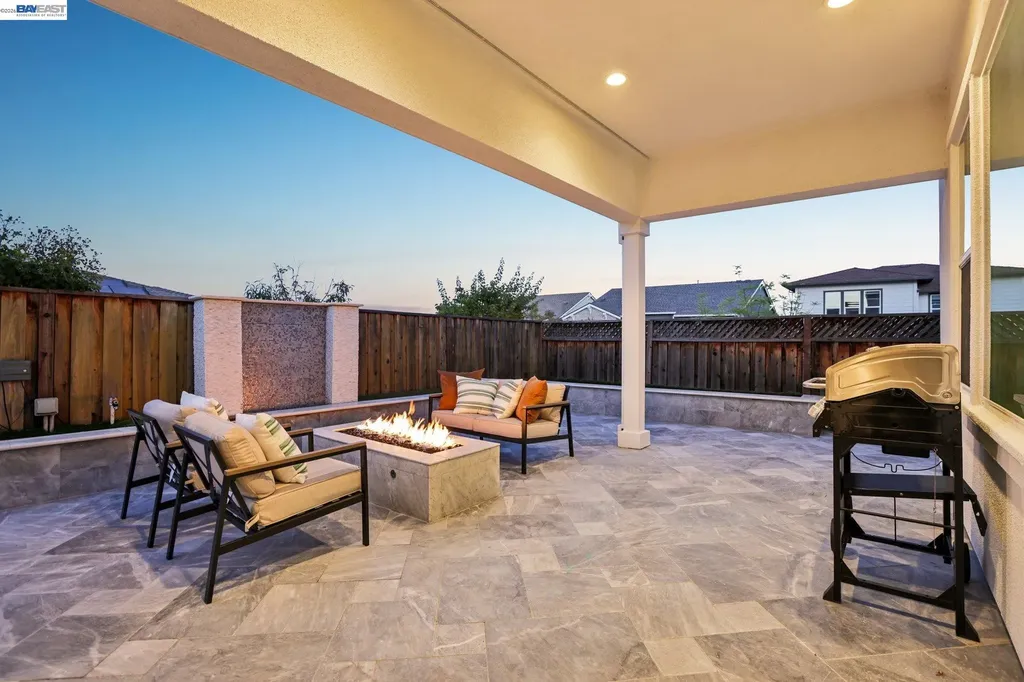 4203 Oak Knoll Drive Dublin CA 94568
