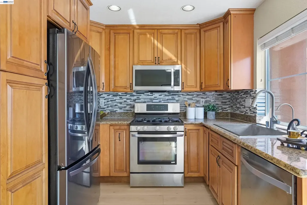 34271 Tan Bark Drive Fremont CA 94555