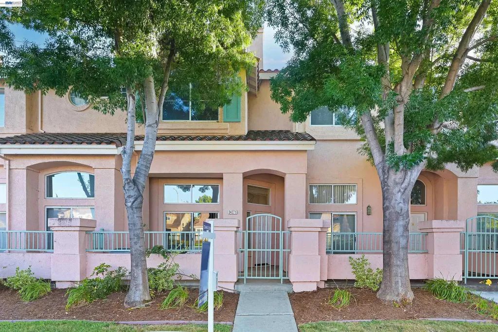 34271 Tan Bark Drive Fremont CA 94555