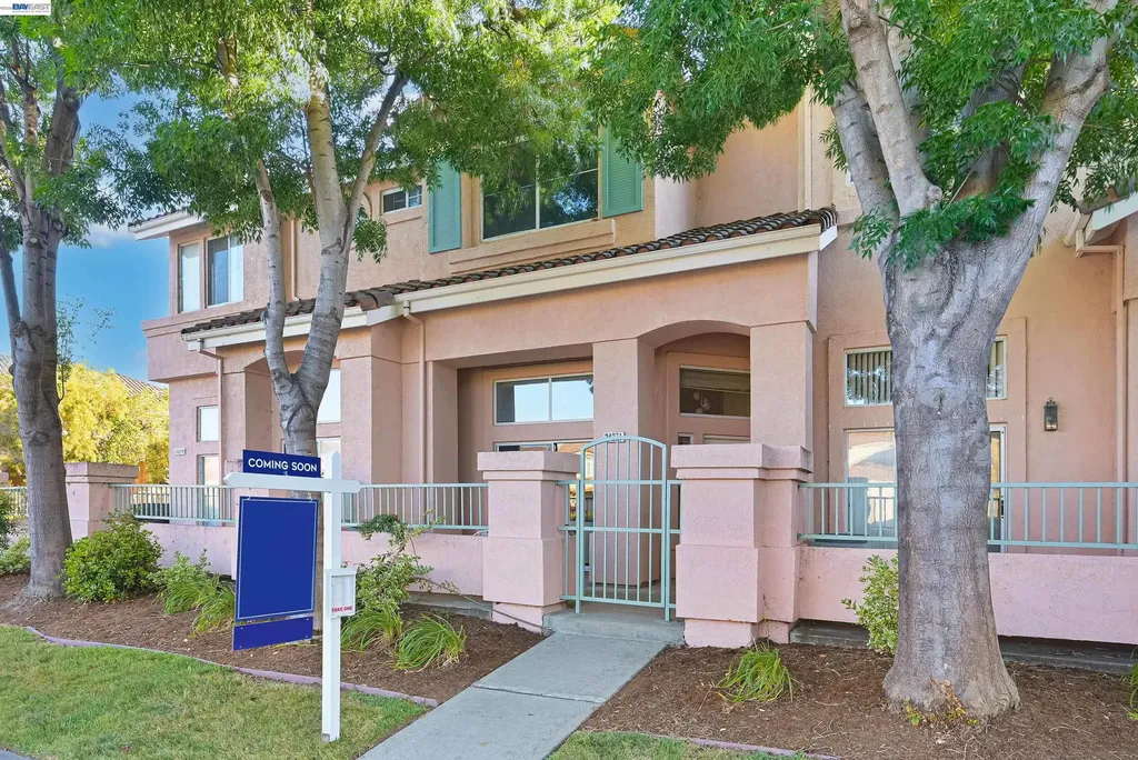 34271 Tan Bark Drive Fremont CA 94555