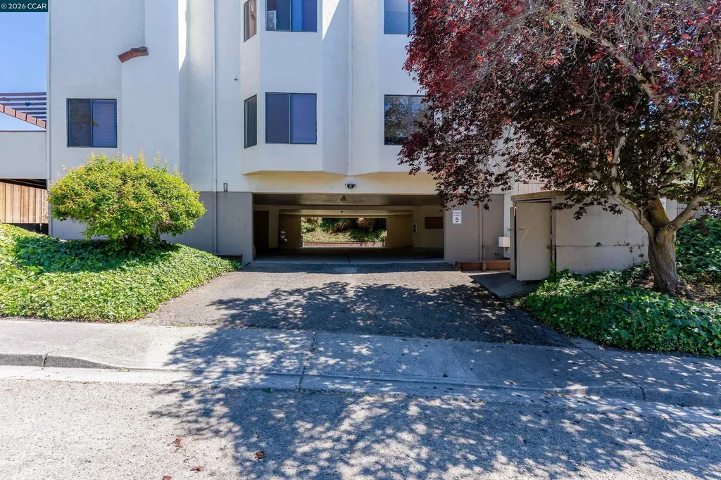 1707 Dalessi Drive Pinole CA 94564