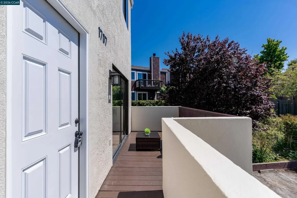 1707 Dalessi Drive Pinole CA 94564