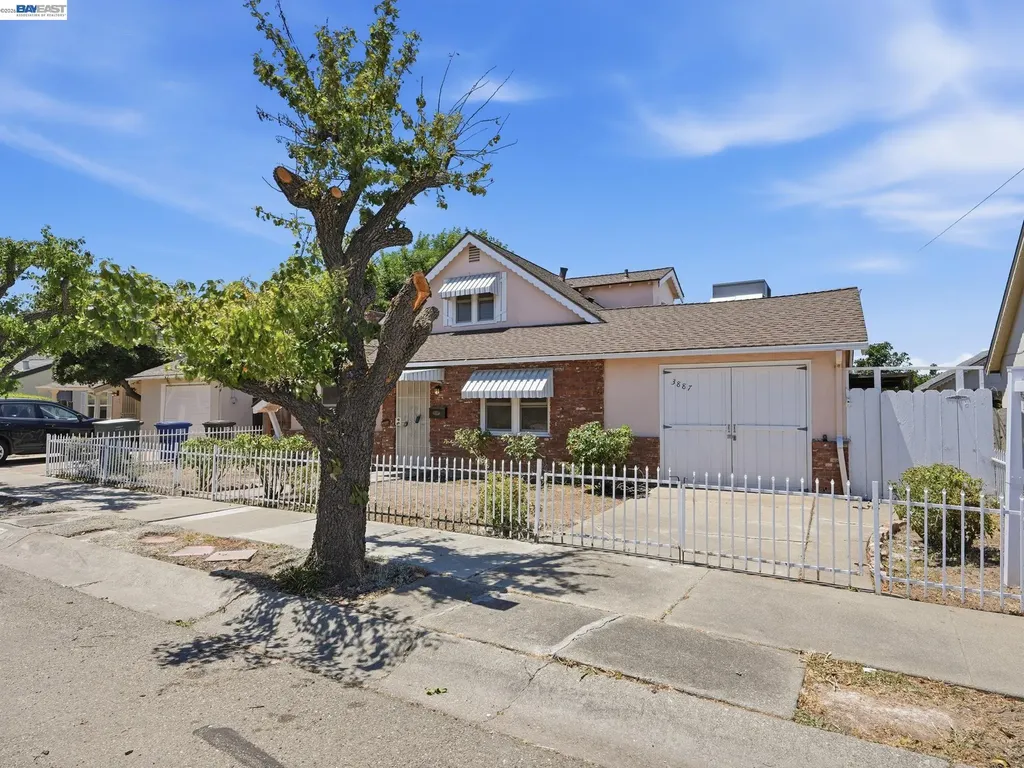 3887 Shasta Circle Pittsburg CA 94565