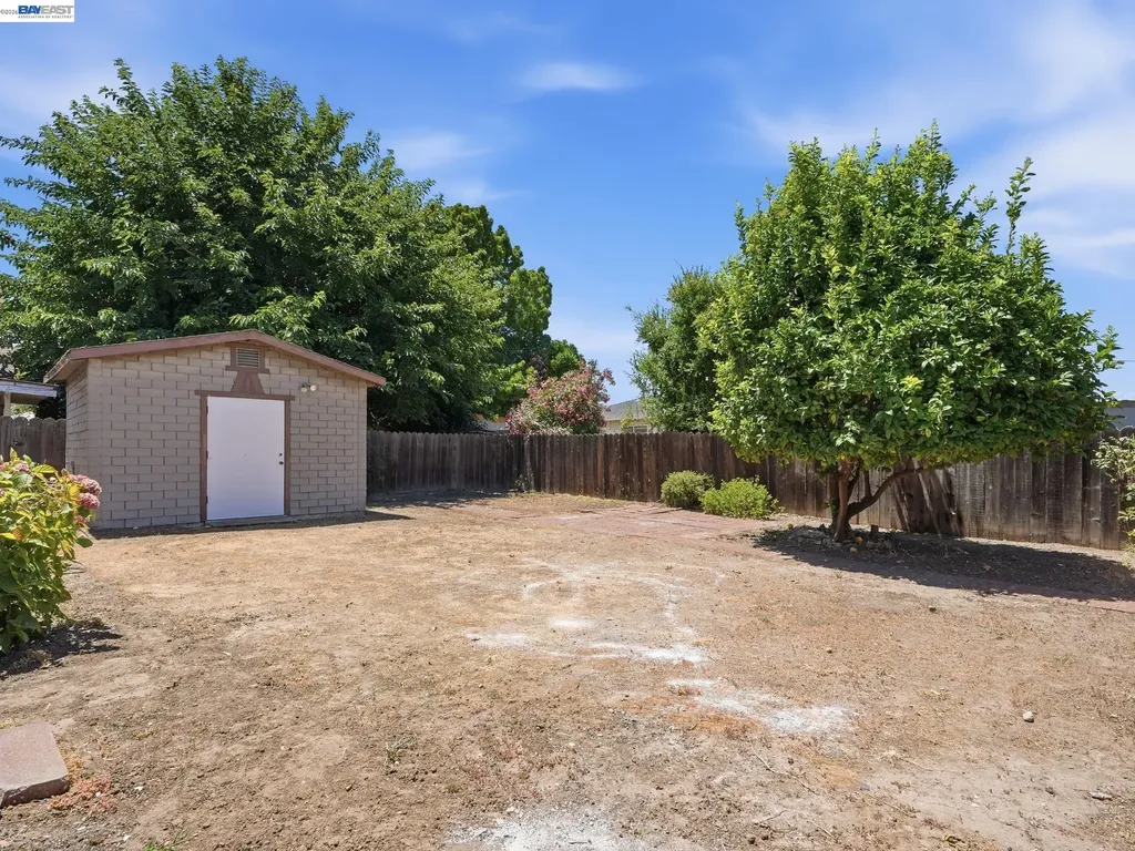 3887 Shasta Circle Pittsburg CA 94565