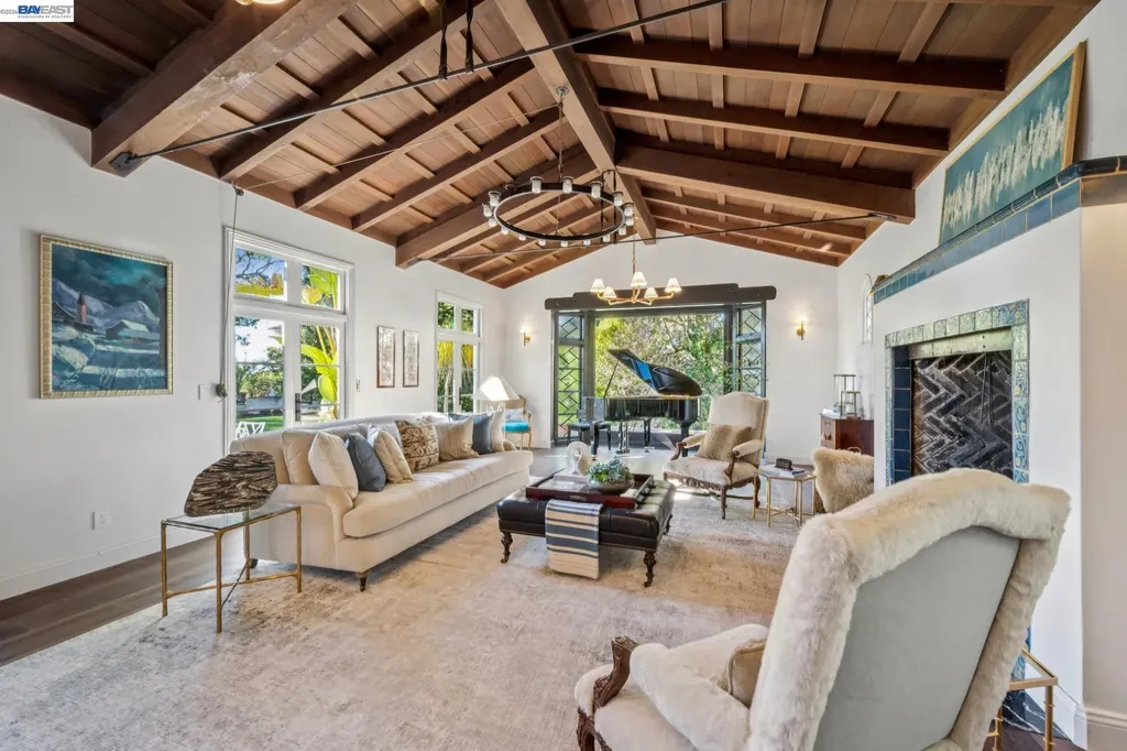 1998 San Antonio Avenue Berkeley CA 94707