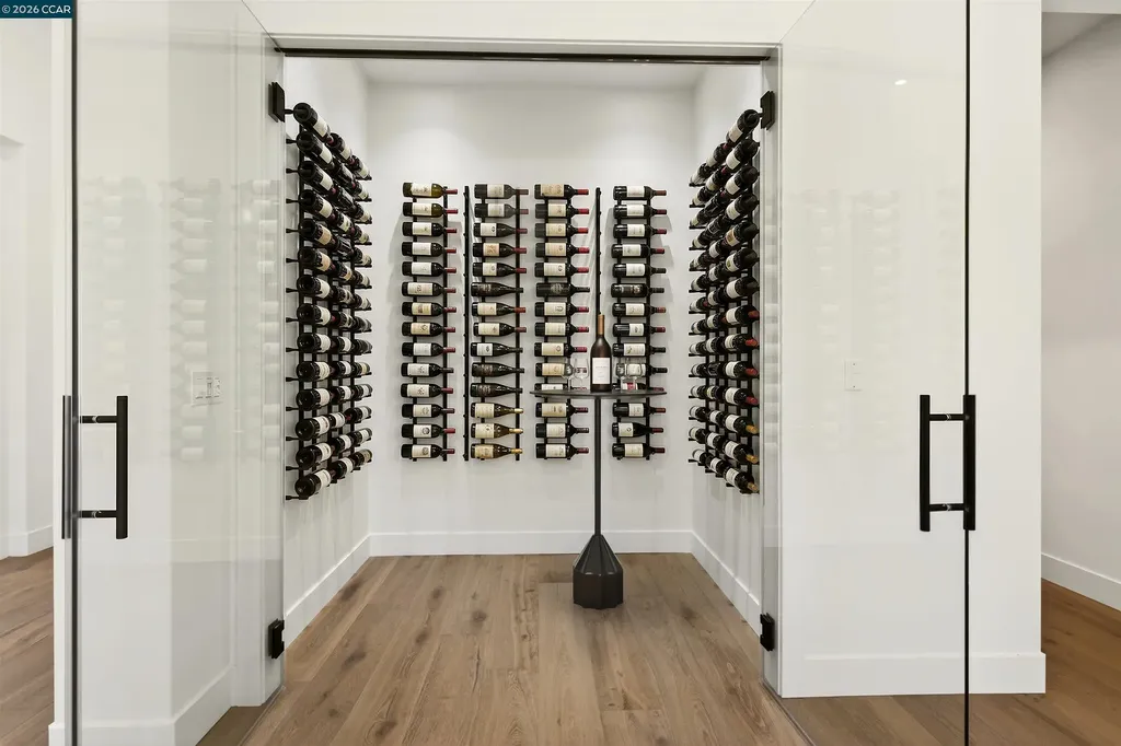 1090 Borrette Court Napa CA 94558